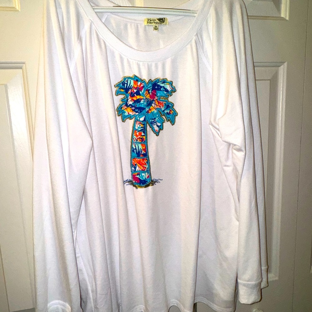 Woman’s lightweight sweatshirt top